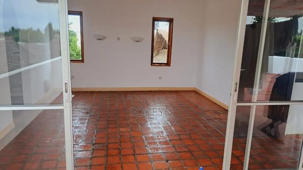 5bdrm Mansion in Luxury 5-Bed for sale - thumbnail 20