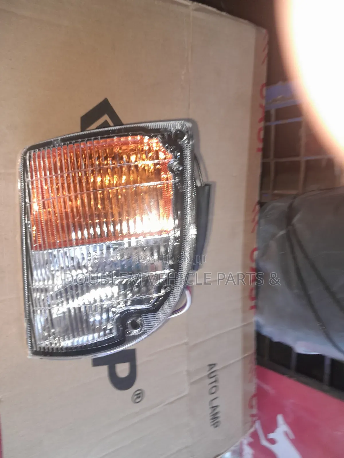 Corner Lamp/Indicator Mitsubishi Fuso  Canter  Rosa 2008,2009 Onwards