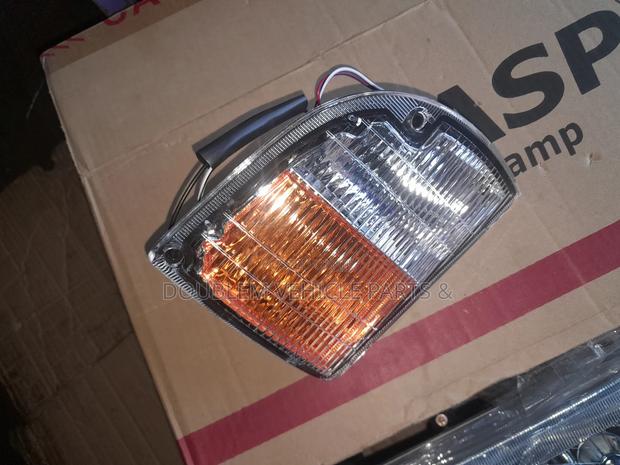 Corner Lamp/Indicator Mitsubishi Fuso  Canter  Rosa 2008,2009 Onwards - thumbnail 4