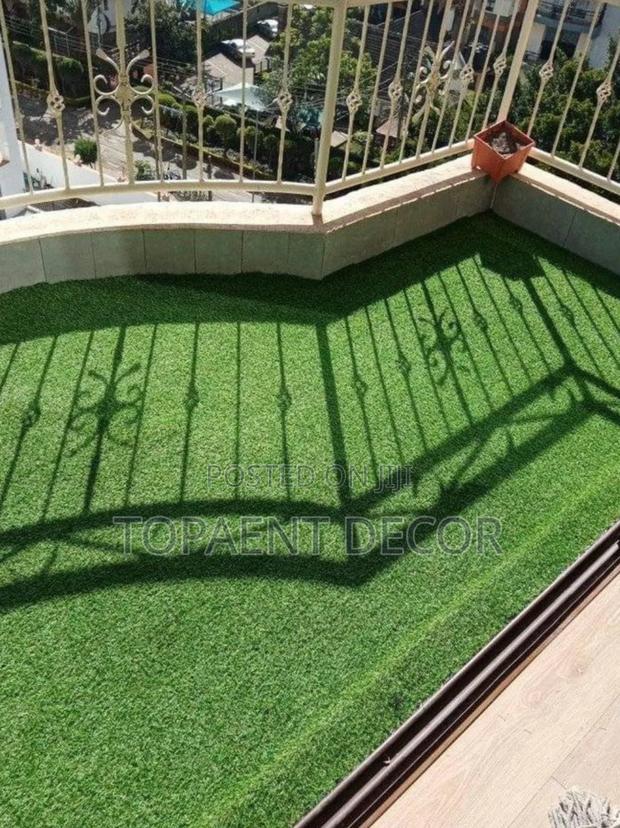 20mm Perfect Lawns And Balconies Artificial Grass Carpet