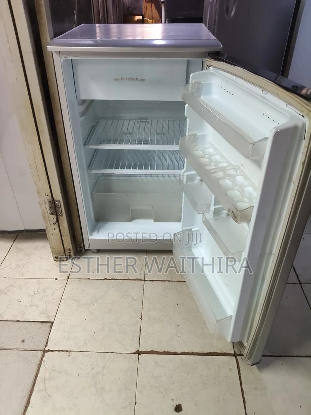 Hitachi Min Fridge - thumbnail 2