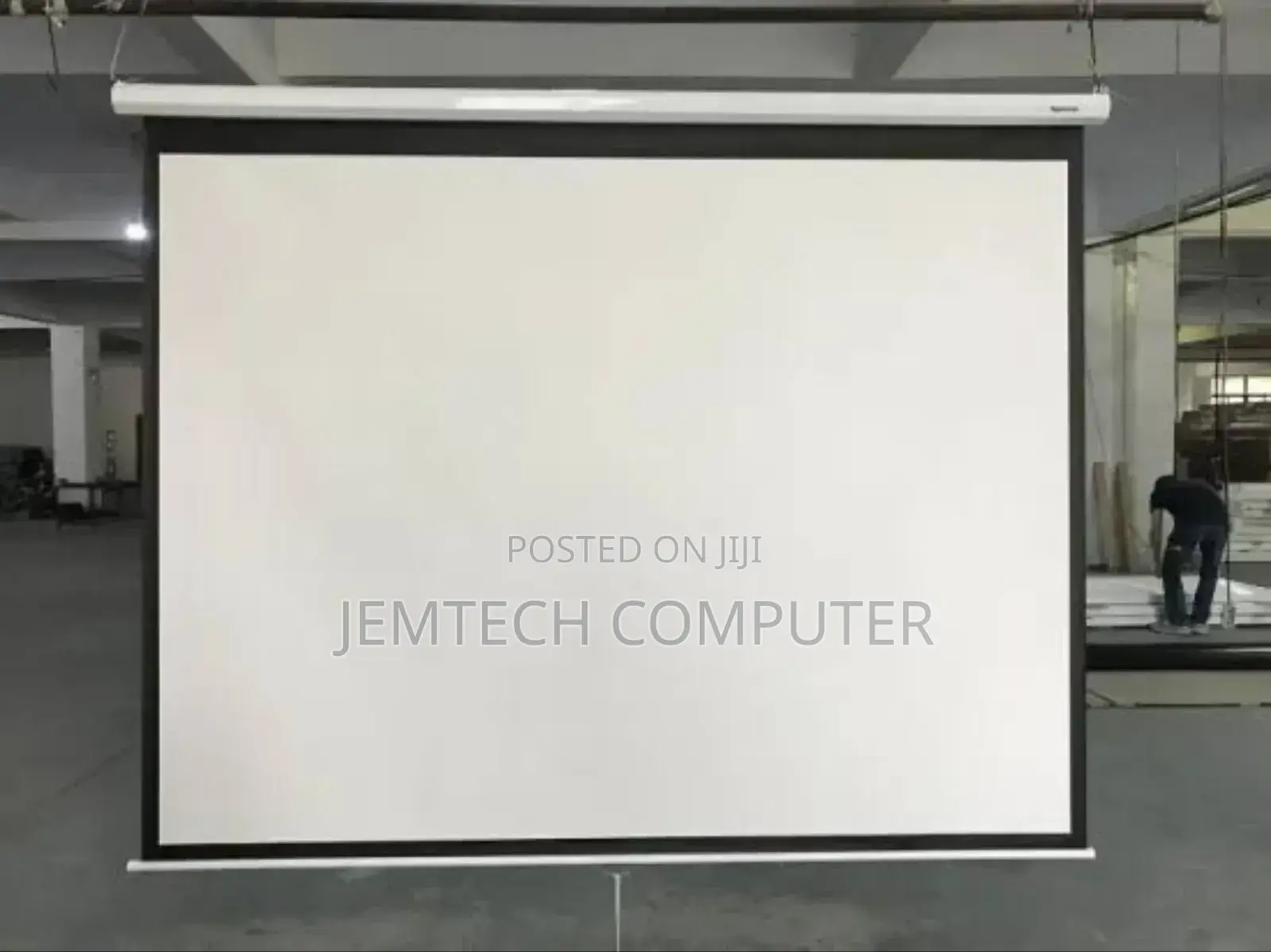 Lightwave Eps 400e Electric Projector Screen 400cm X 400cm