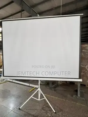 Lightwave Tripod Projector Screen 200 X 200 Cm