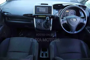 Toyota Wish 2010 Silver
