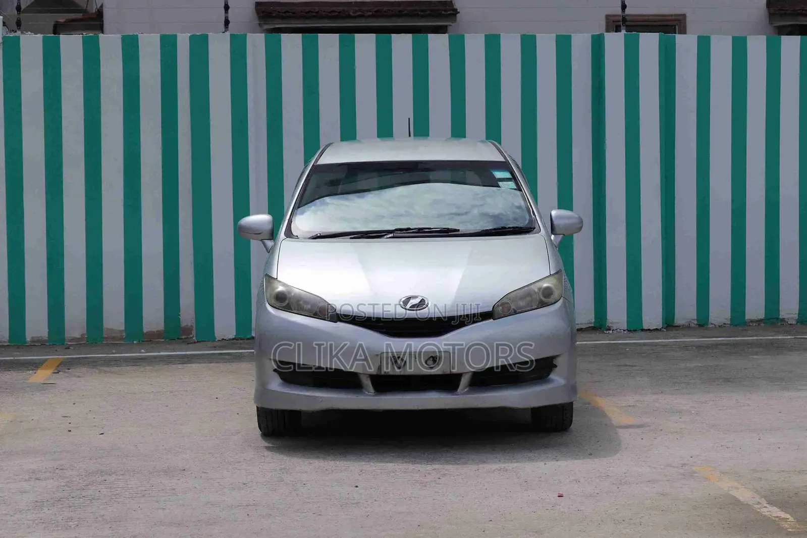 Toyota Wish 2010 Silver