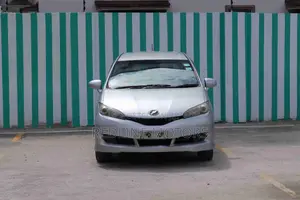 Toyota Wish 2010 Silver