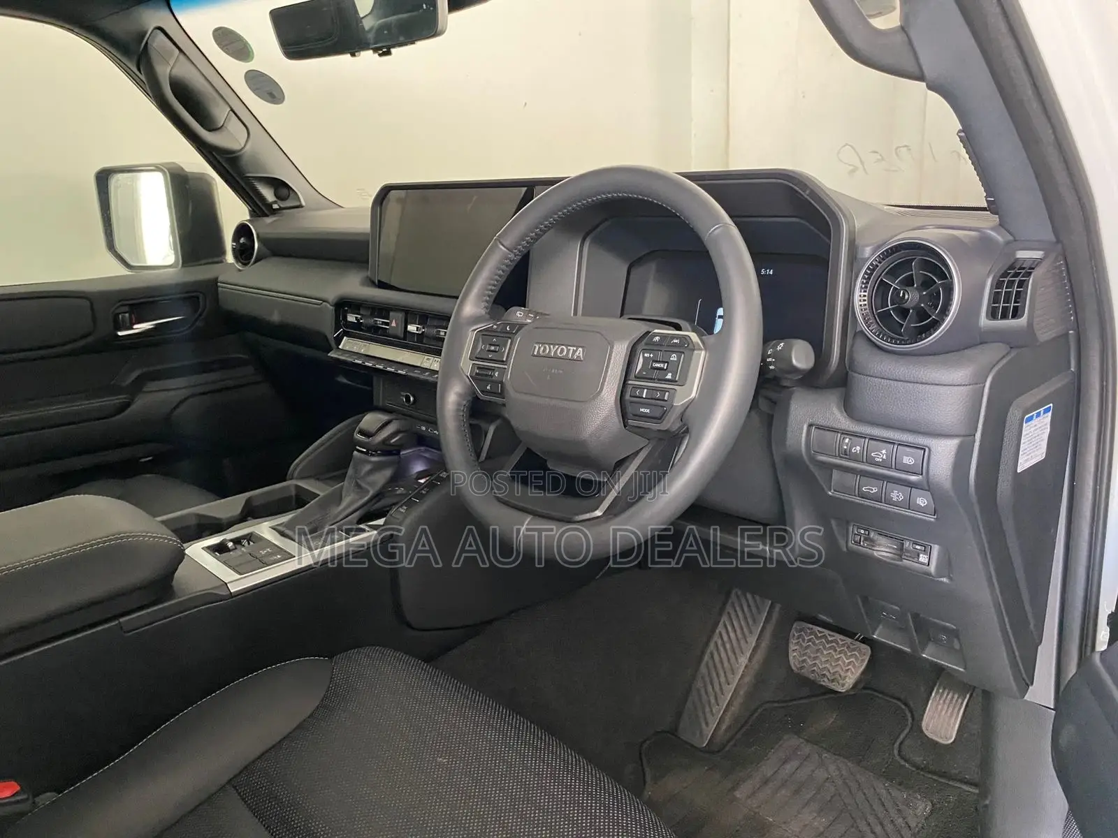 Toyota Land Cruiser Prado 2024 White