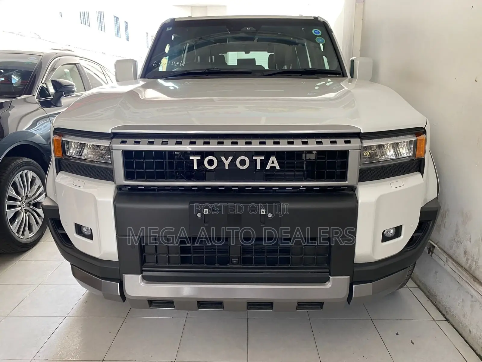 Toyota Land Cruiser Prado 2024 White