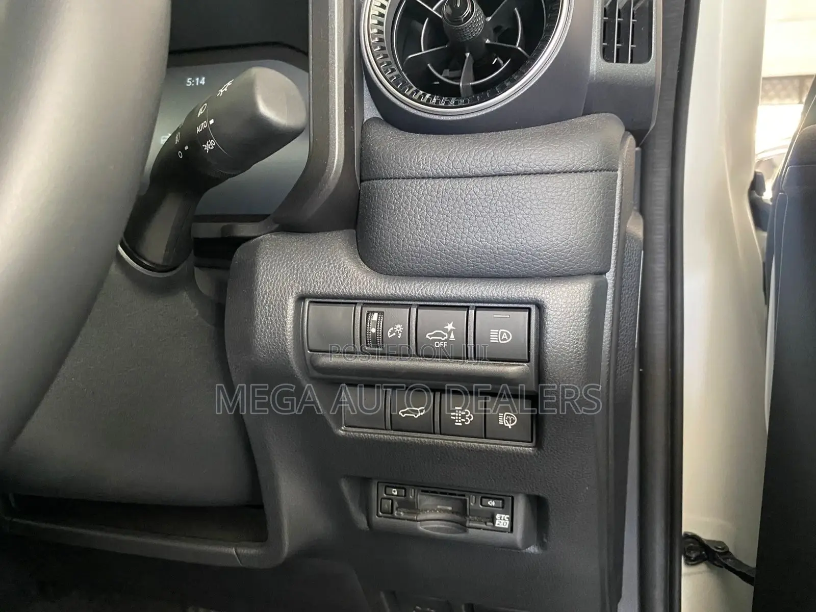 Toyota Land Cruiser Prado 2024 White