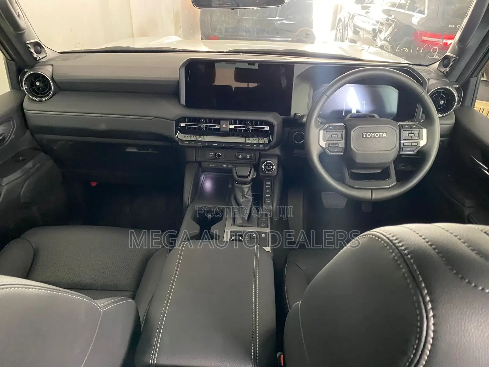 Toyota Land Cruiser Prado 2024 White