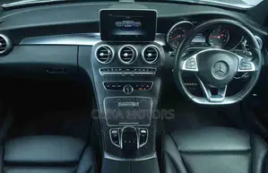 Mercedes-Benz C220 2017 Silver