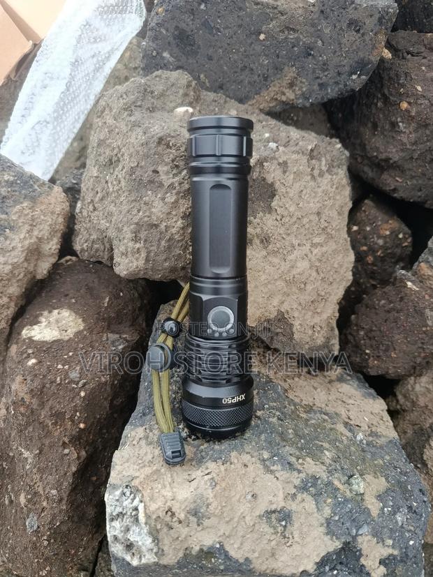 Tactical Flashlight P50 Mettalic Zoom Led Torch 2000 Lumens - main view