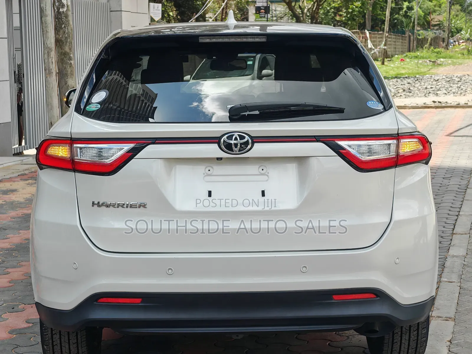 Toyota Harrier 2.0 2019 Pearl