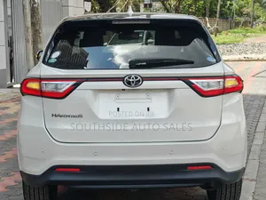 Toyota Harrier 2.0 2019 Pearl
