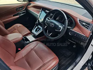Toyota Harrier 2.0 2019 Pearl