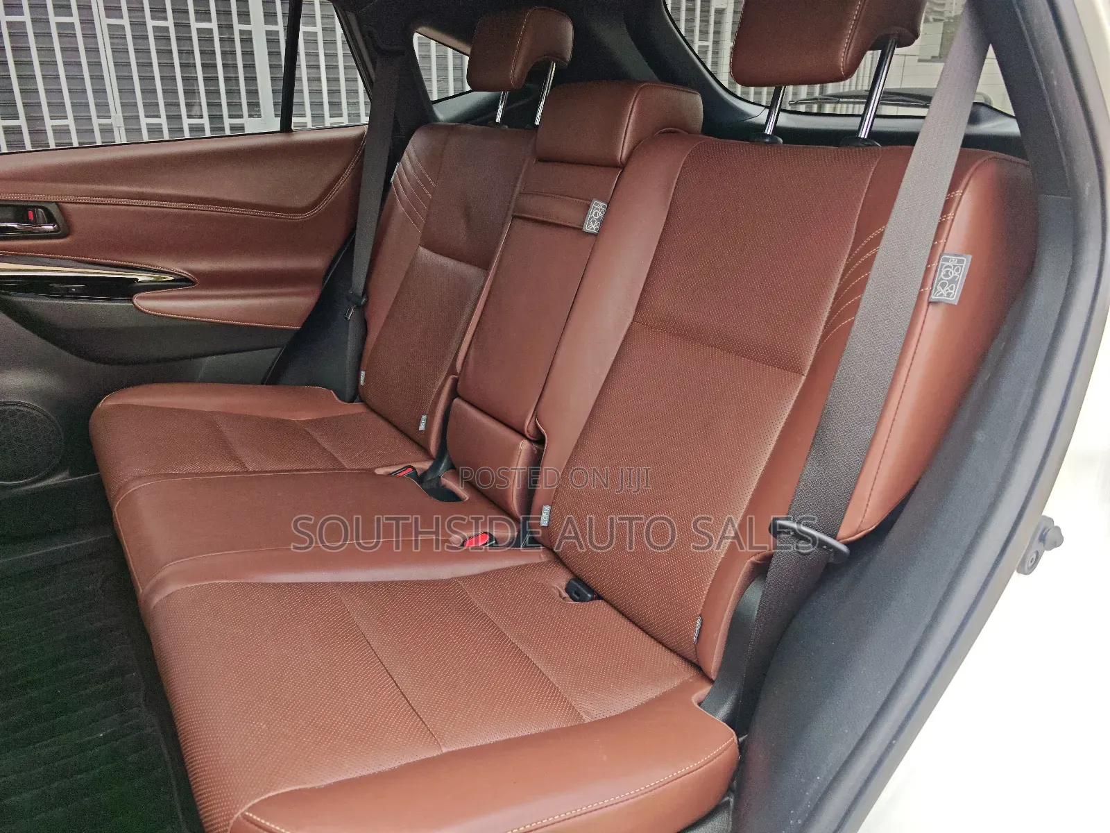 Toyota Harrier 2.0 2019 Pearl