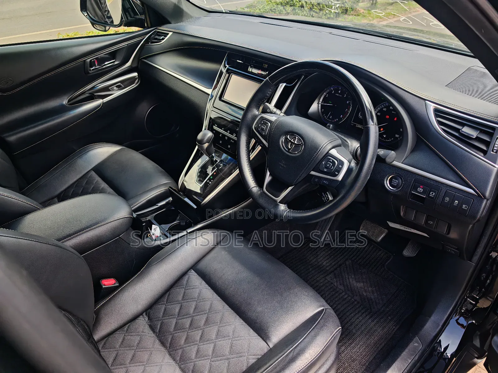 Toyota Harrier 2018 Black