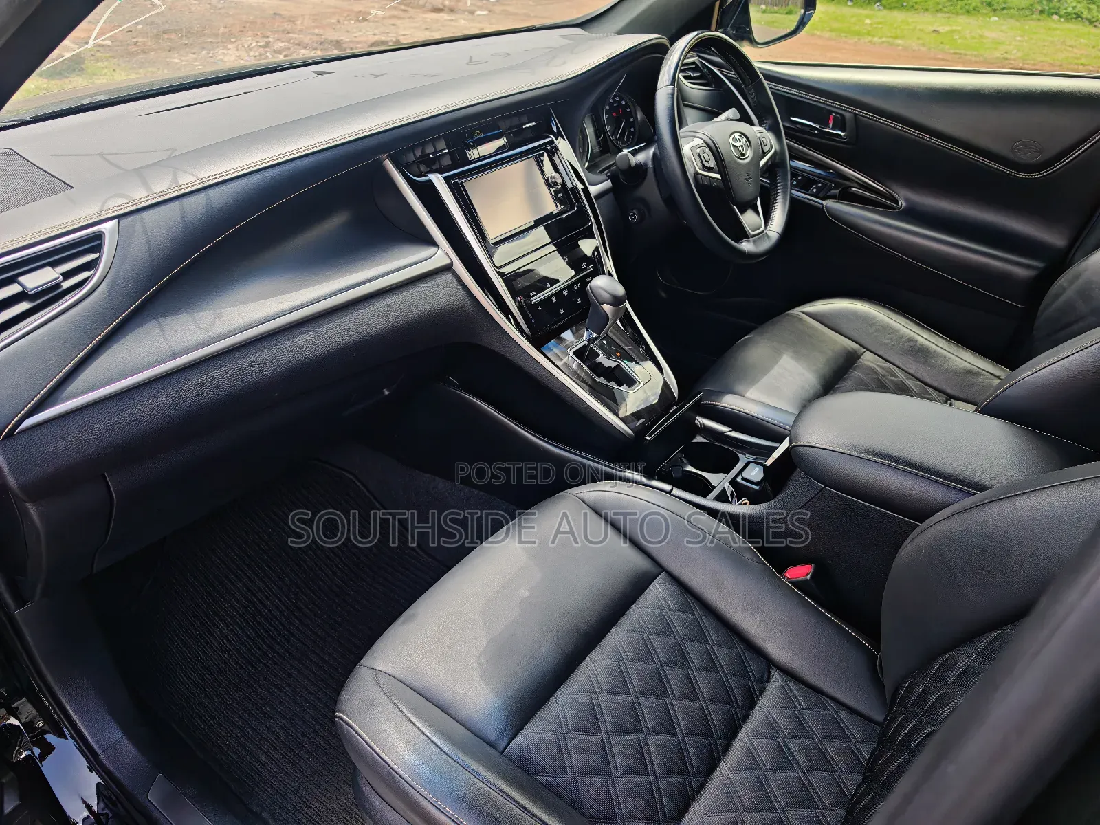 Toyota Harrier 2018 Black