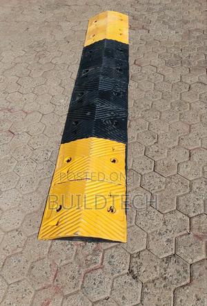 Rubber Speed Bumps For Parking Lot - thumbnail 2