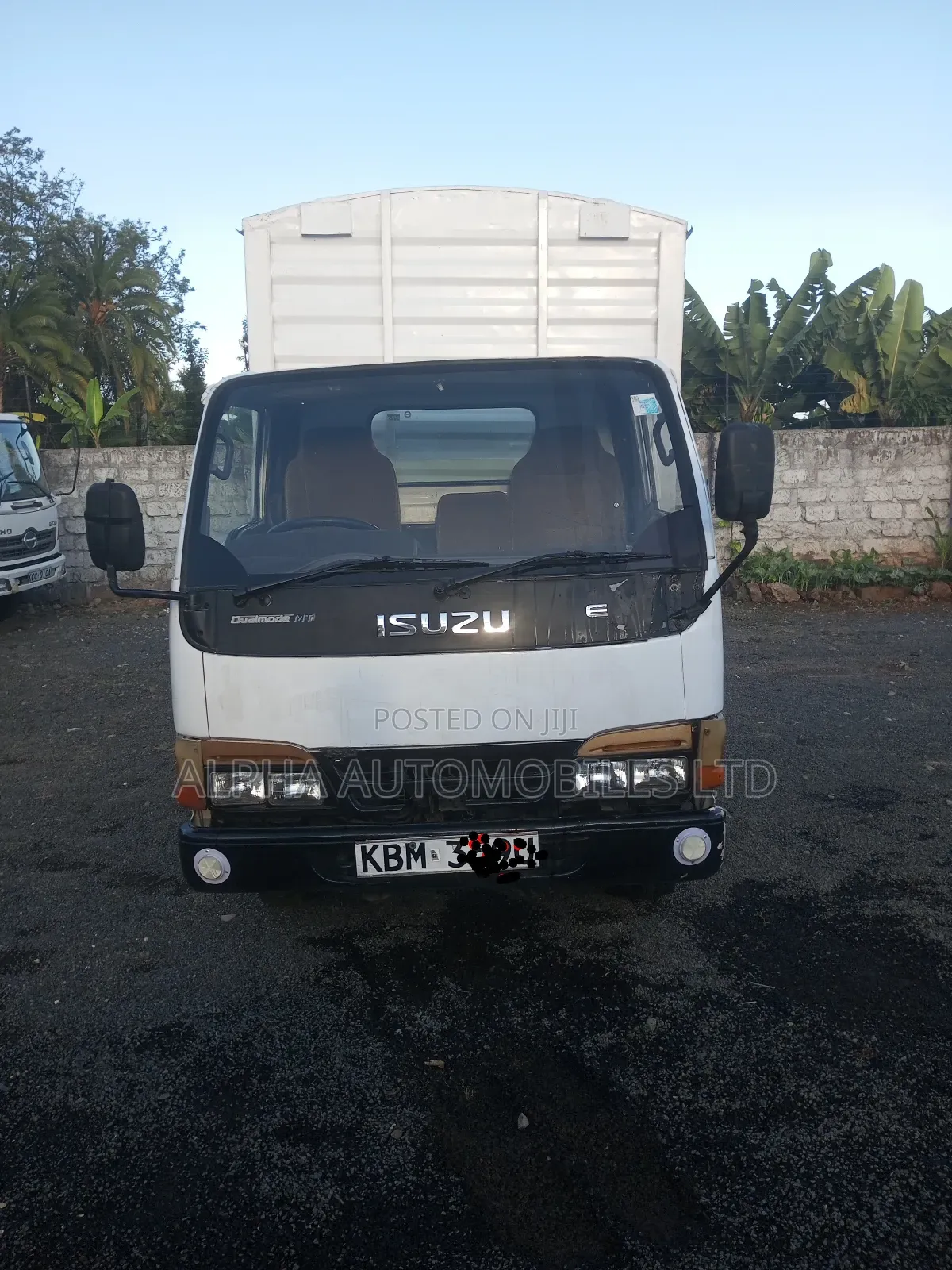 Isuzu Elf NKR
