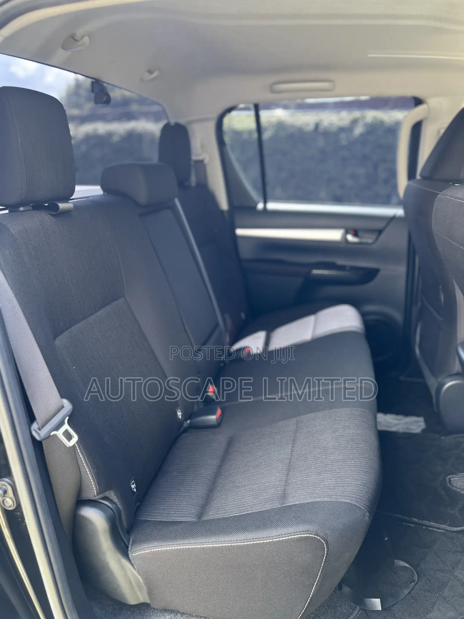 Toyota Hilux 2019 Black