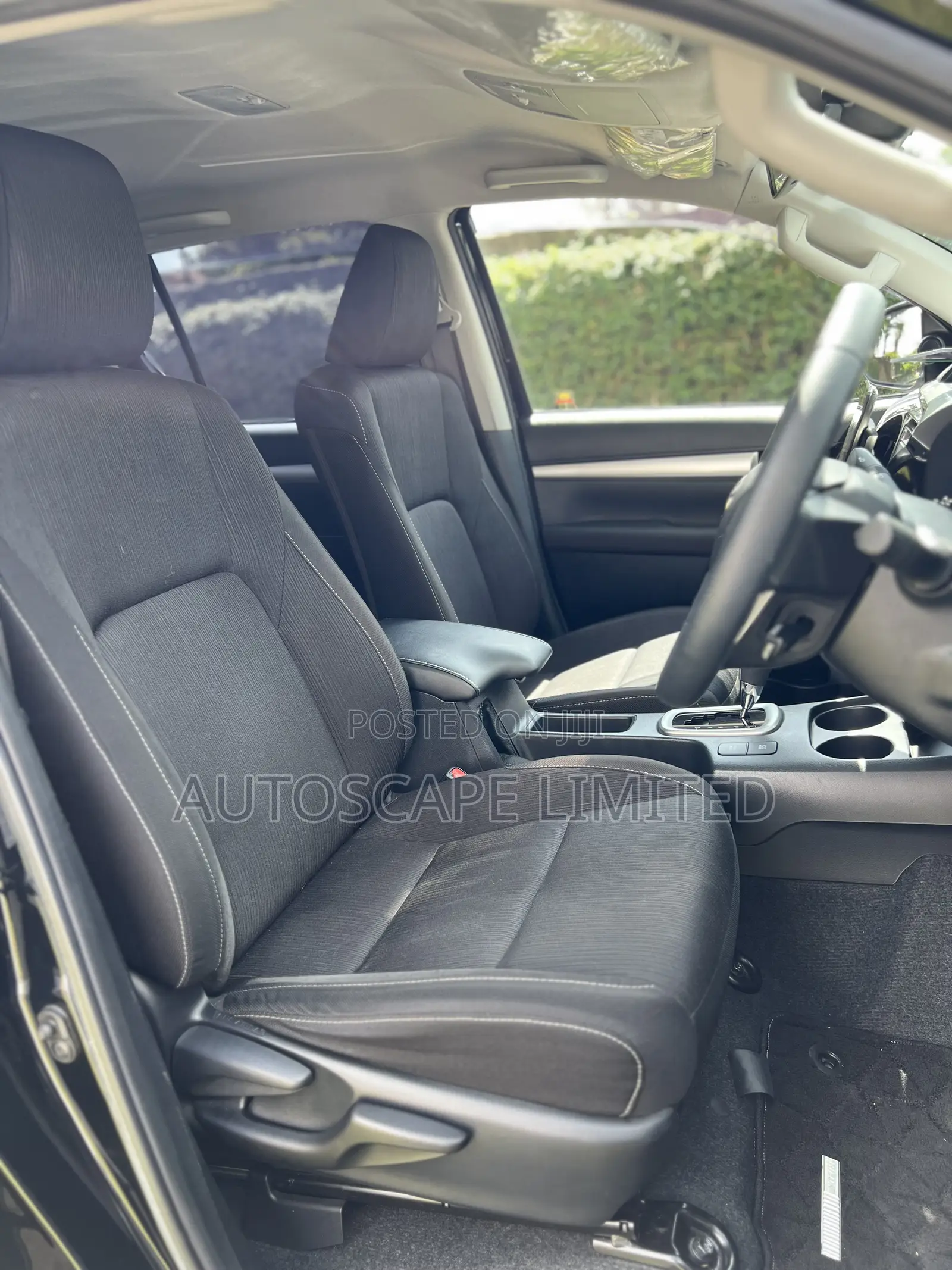 Toyota Hilux 2019 Black