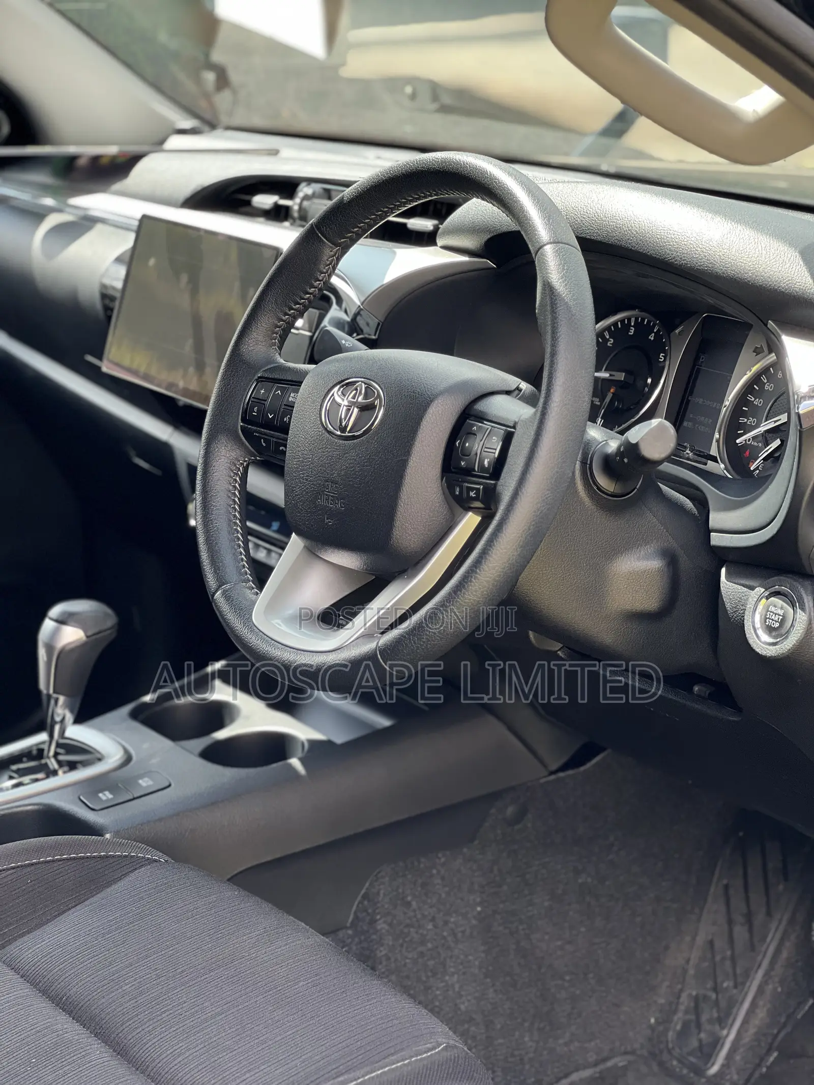 Toyota Hilux 2019 Black