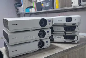 Ex-Uk Projectors