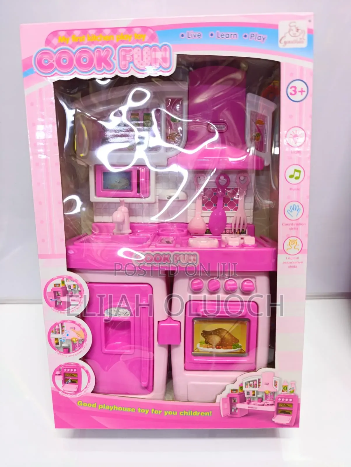 Cooking Fun Kitchen Play Set.
Battery Operated.