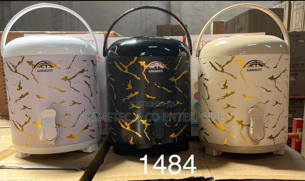 7.7ltr Tea Urn With Marble Effect - main view