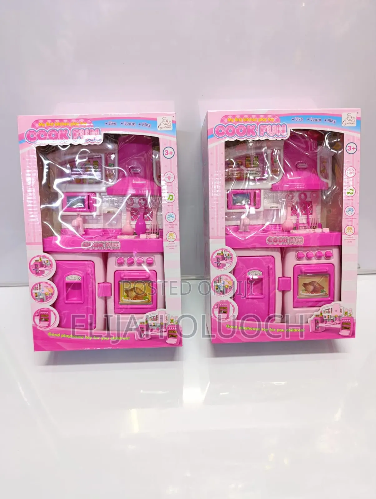 Cooking Fun Kitchen Play Set.
Battery Operated.
