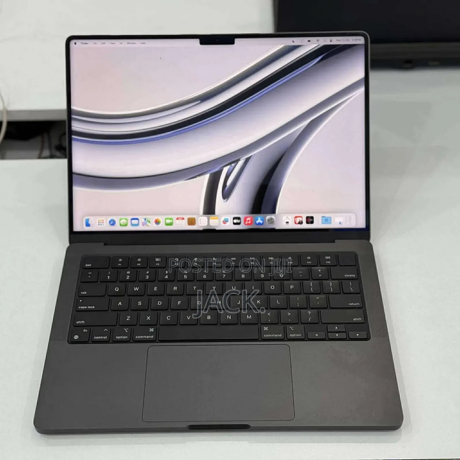 Laptop Apple MacBook Pro 2023 M3 14-inch 8GB Apple M3 SSD 512GB