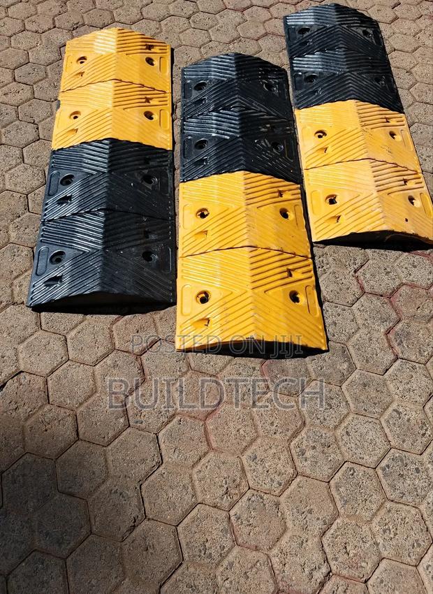 Noise Reduction Rubber Speed Bumps - main view
