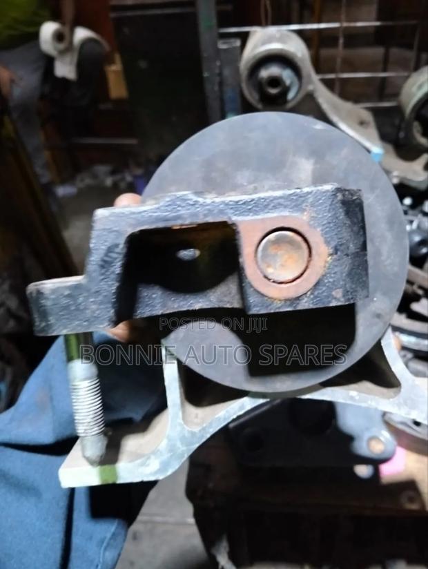 Nissan Teana J31 Engine Mounting - thumbnail 2
