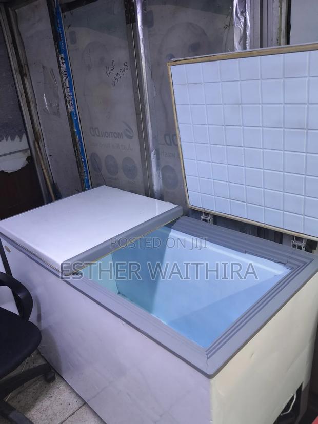 Commercial Size Ex Uk Deep Freezer 550litres - thumbnail 3