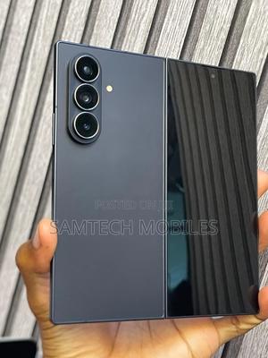 New Samsung Galaxy Z Fold7 512 GB Gray - thumbnail 2