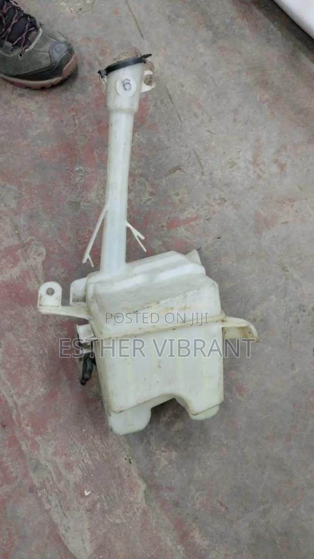 Fielder /Axio 2007_2010 Washer Bottle