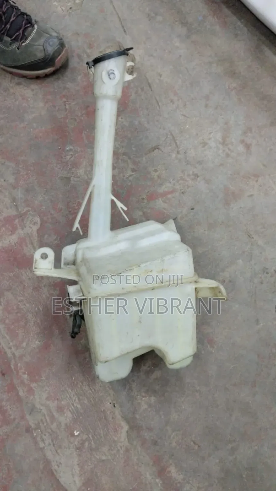 Fielder /Axio 2007_2010 Washer Bottle