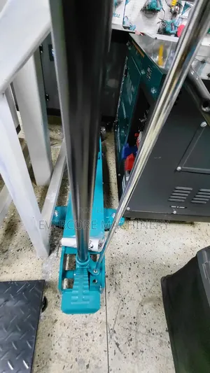 Heavy Duty 5hp Total Brand Trolley Jack.