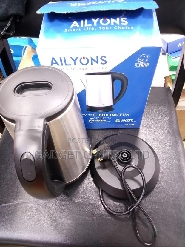 Ailyons Electric Kettle Brand New - main view