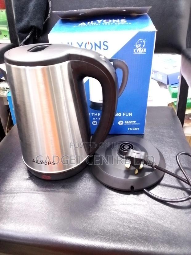 Ailyons Electric Kettle Brand New - thumbnail 2