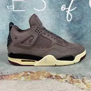Jordan 4 Retro Design – Bold Look, Soft Cushion