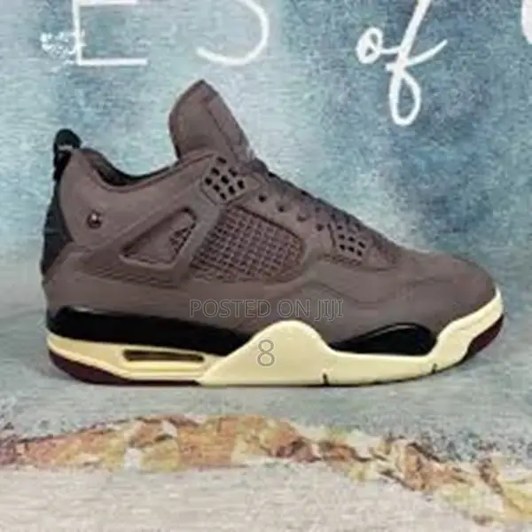 Jordan 4 Retro Design – Bold Look, Soft Cushion