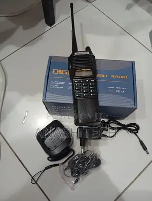 Advanced Portable Two Way Walkie Talkie Uv 82 8watts Extended Battery