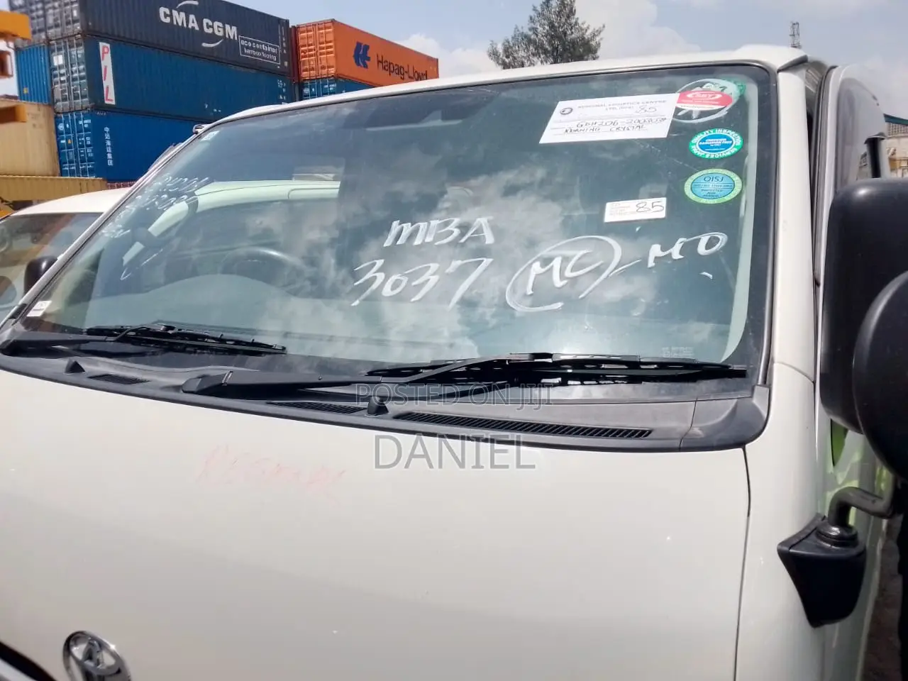 Toyota HiAce 2018 White