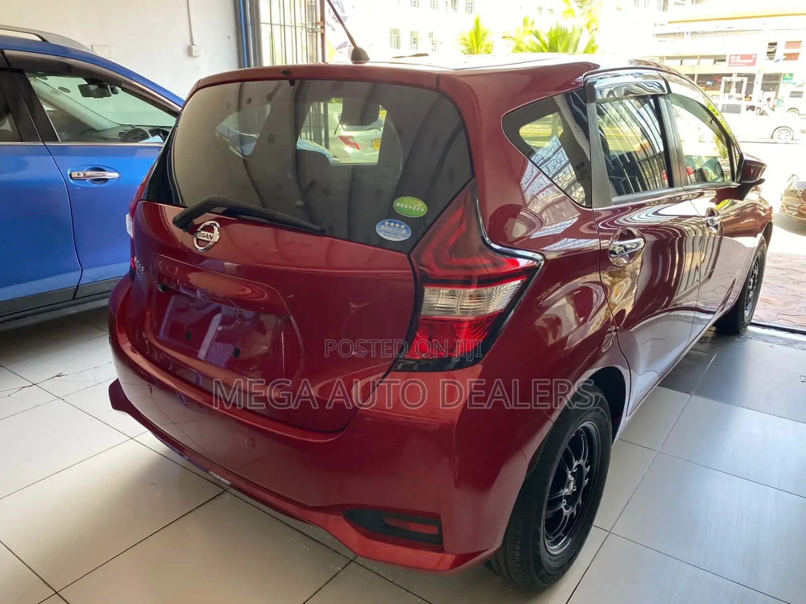 Nissan Note 2018 Red