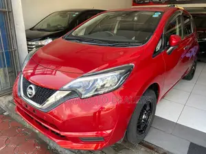 Nissan Note 2018 Red