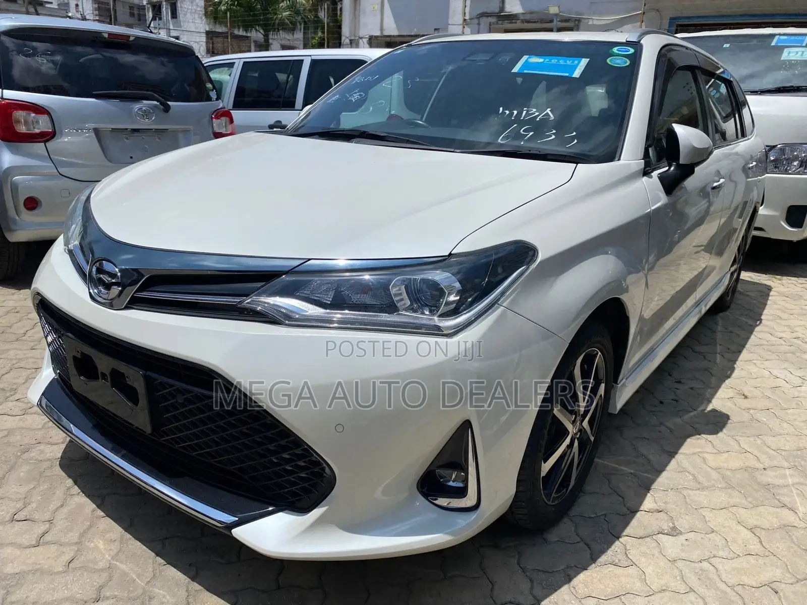 Toyota Corolla Fielder 2018 White