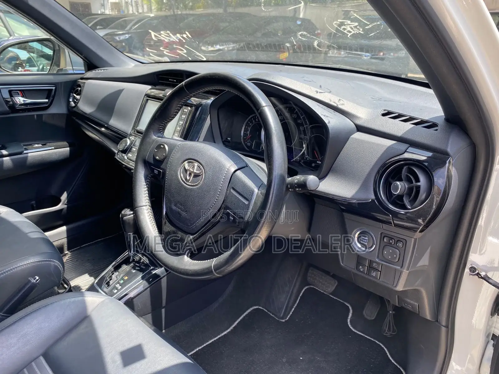 Toyota Corolla Fielder 2018 White