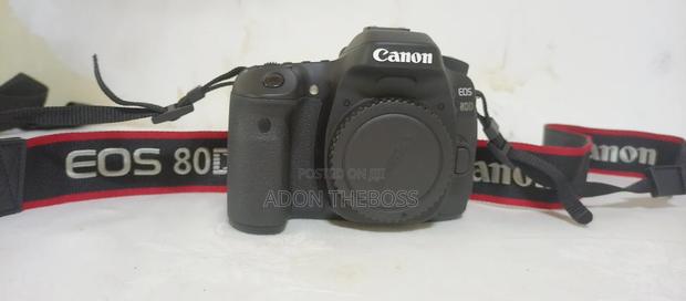 Canon Eos 80d Camera With Accessories - thumbnail 3